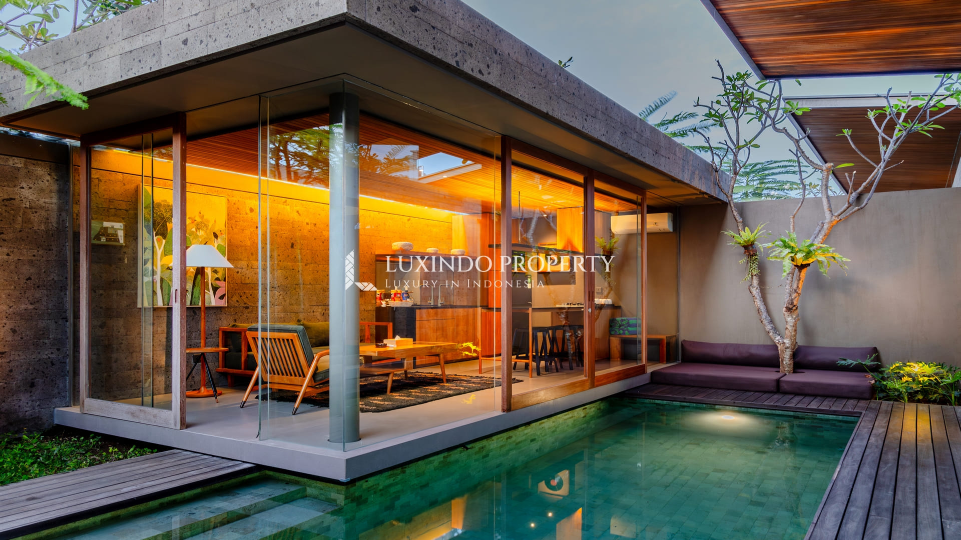 CANGGU – A LIGHT-FILLED 2BR SANCTUARY IN A PRIME COMPLEX LOCATION (FHV517)